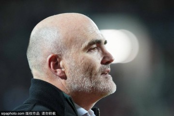 巴黎欧冠主场再陷危机：半场0-2落后拜仁，历史重演的背后有何深意？