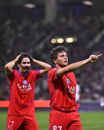 法甲：巴黎圣日耳曼客场6-3大胜图卢兹，内维斯帽子戏法闪耀