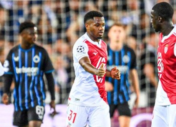 法甲第3耻辱一战：欧冠被灌4球，巴萨昔日天才破门挽回颜面