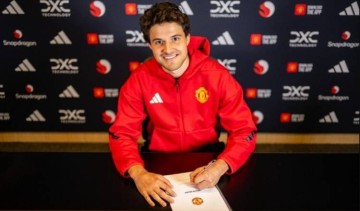 曼晚：曼联的夏窗堪称完美，补强了前锋门将&冗员也基本送走了