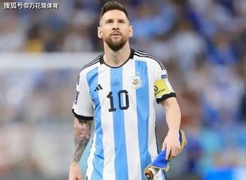 球王梅西再创神迹！书写37次小组赛100%晋级，C罗却三度止步