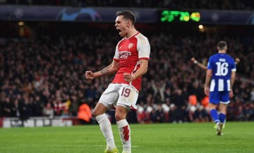 特意等到约克雷斯进球，马丁内利誓言：争取赢下每一项冠军