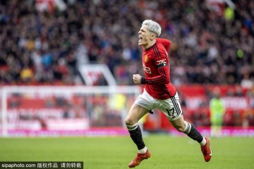 加盟蓝军？罗马诺报道切尔西有意加纳乔 球员本人点赞