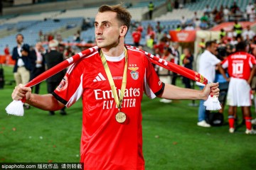 皇马的长途飞行：飞越8000公里与凯拉特的首次交锋，背后的故事与战术解密